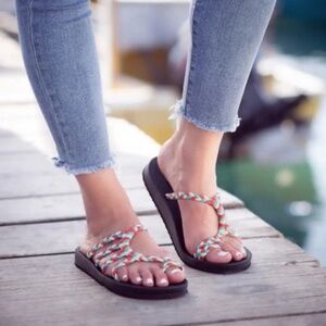 Plaka Size 8 Relief Flip Flops Arch Support Tricolor Braided Straps